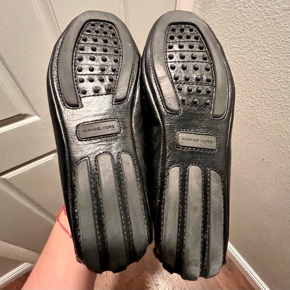 MICHAEL MICHAEL KORS black leather ballet flats. Size 9.5M - Picture 8 of 8